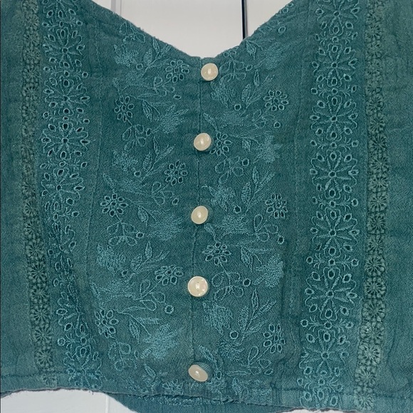 American Eagle Outfitters Green Crop Buttoned Tank Top - Picture 4 of 5